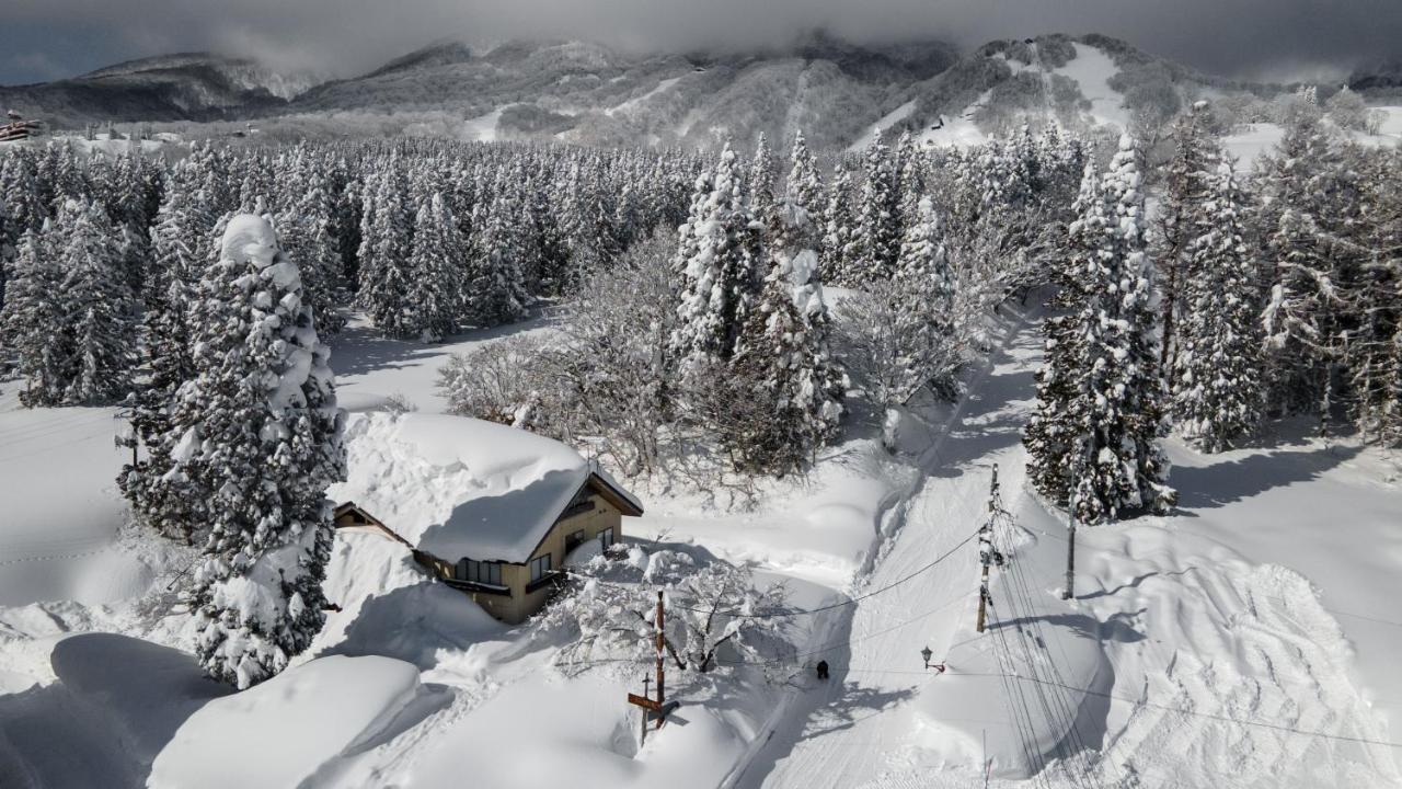 A.I.R. Myoko Hotel Bagian luar foto